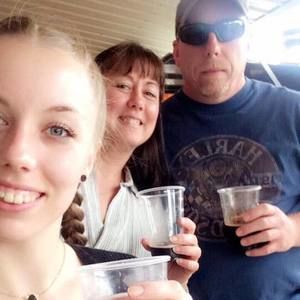 Meet your Posher, Rebecca